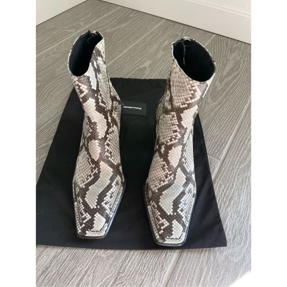 ALEXANDER WANG Women's Parker Snake-Embossed Leather Ankle Boots Size 7.5 - Picture 2 of 11